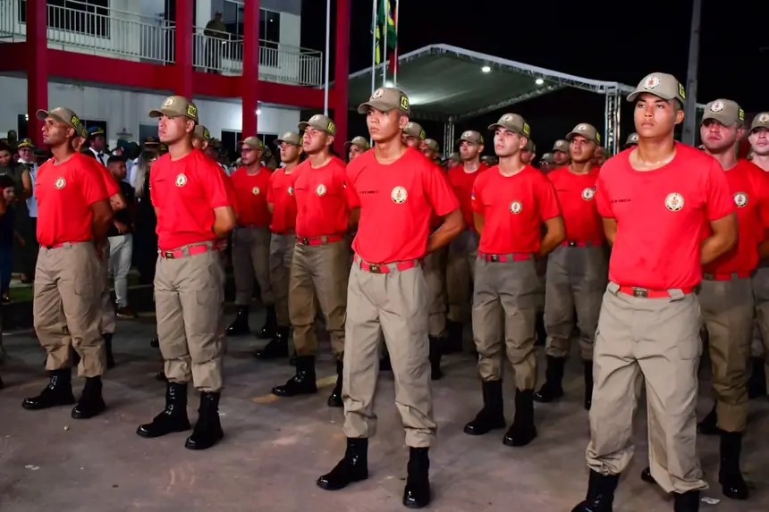  <div class='credito_fotos'>Foto: Max Renê/GEA &nbsp;&nbsp;|&nbsp;&nbsp; <a href='/midias/2026/originais/20260410085019-GF00017065-F00221024.webp' download><i class='fa-solid fa-download'></i> Download</a></div>