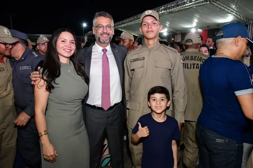  <div class='credito_fotos'>Foto: Max Renê/GEA &nbsp;&nbsp;|&nbsp;&nbsp; <a href='/midias/2026/originais/20260410085031-GF00017065-F00221031.webp' download><i class='fa-solid fa-download'></i> Download</a></div>