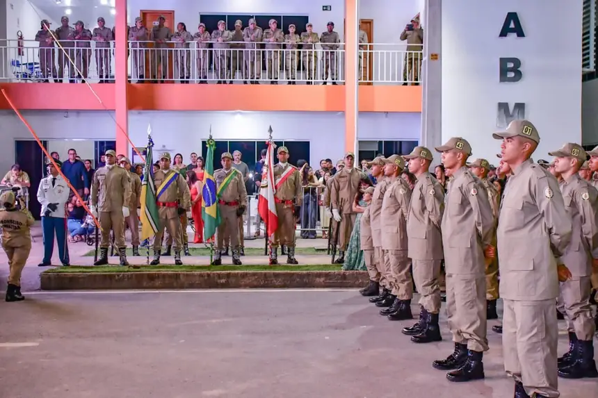  <div class='credito_fotos'>Foto: Max Renê/GEA &nbsp;&nbsp;|&nbsp;&nbsp; <a href='/midias/2026/originais/20260410085034-GF00017065-F00221036.webp' download><i class='fa-solid fa-download'></i> Download</a></div>