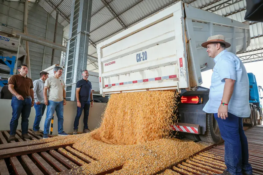 Momento simbólico marca a inauguração de estrutura que permite até duas safras por ano no estado
