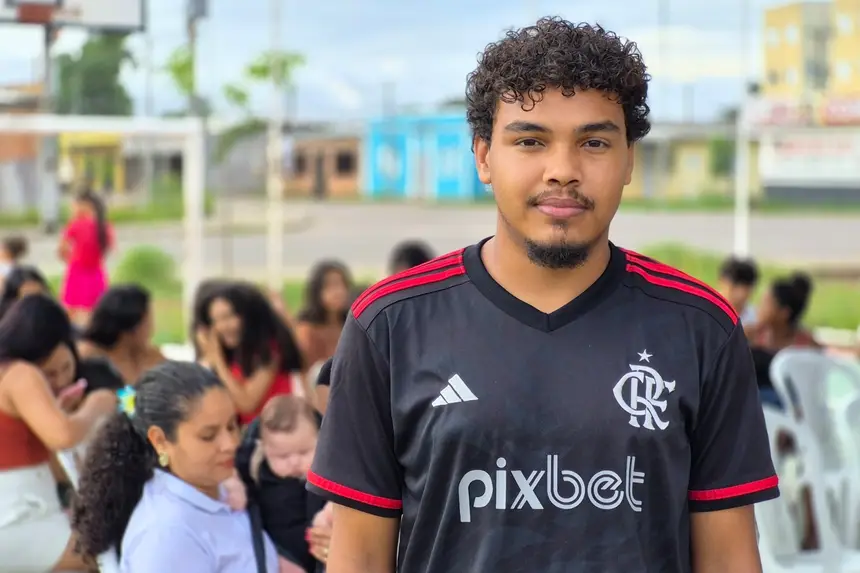 Acadêmico do curso de Analista de Sistema, Eduardo dos Santos Alves, 19 anos