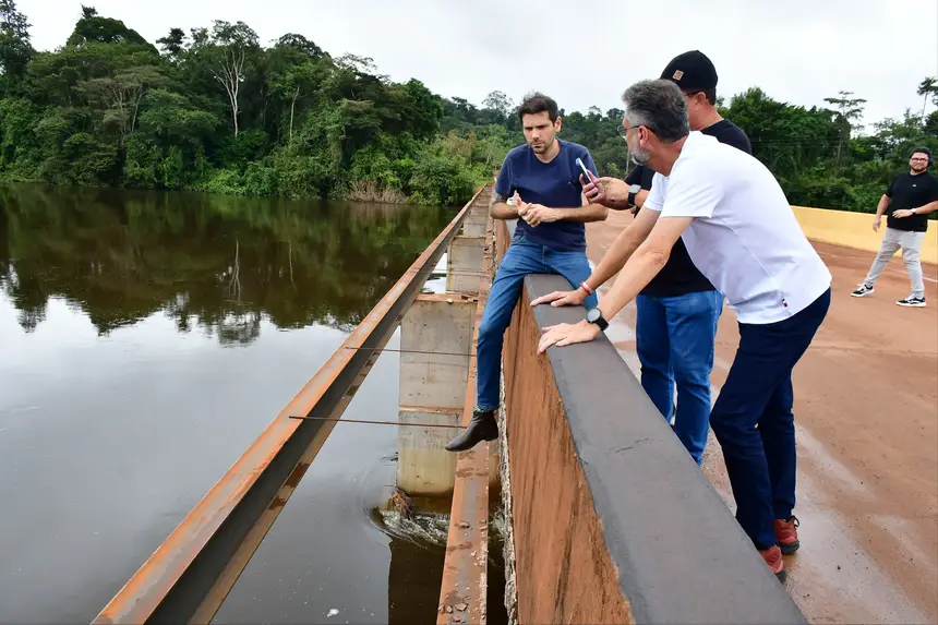 Ponte sobre o Rio Amapari terá passarela em concreto para pedestres