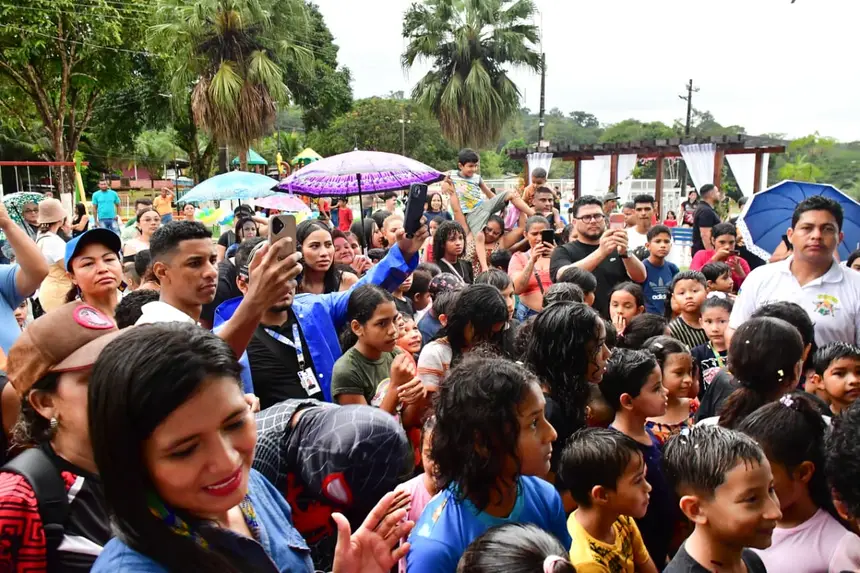  <div class='credito_fotos'>Foto: Max Renê/GEA &nbsp;&nbsp;|&nbsp;&nbsp; <a href='/midias/2026/originais/20260414110952-GF00017073-F00221220.webp' download><i class='fa-solid fa-download'></i> Download</a></div>