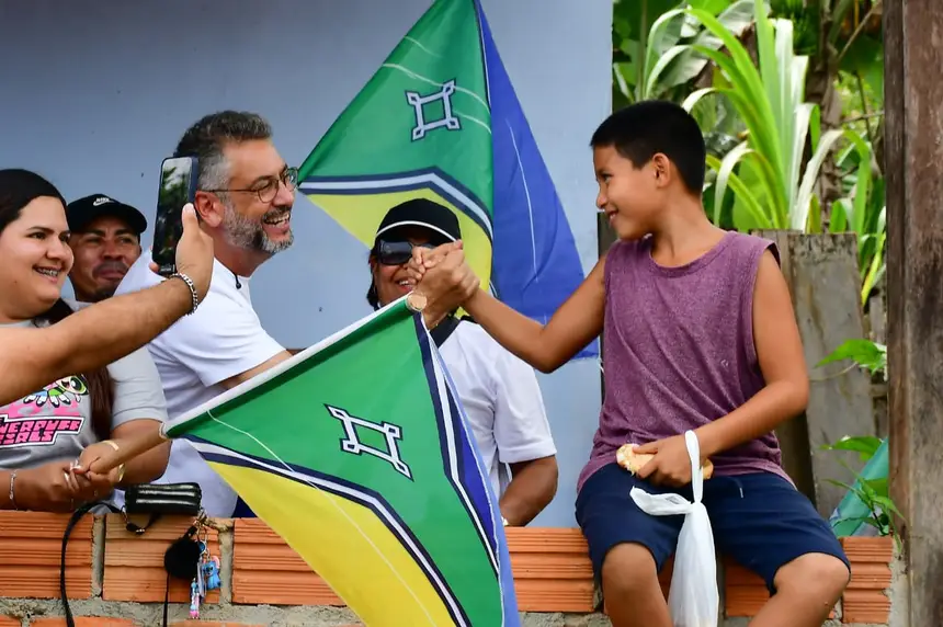  <div class='credito_fotos'>Foto: Max Renê/GEA &nbsp;&nbsp;|&nbsp;&nbsp; <a href='/midias/2026/originais/20260414111800-GF00017076-F00221279.webp' download><i class='fa-solid fa-download'></i> Download</a></div>