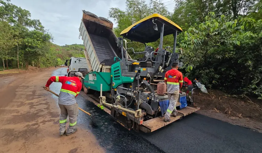  <div class='credito_fotos'>Foto: Max Renê/GEA &nbsp;&nbsp;|&nbsp;&nbsp; <a href='/midias/2026/originais/20260414112937-GF00017078-F00221323.webp' download><i class='fa-solid fa-download'></i> Download</a></div>