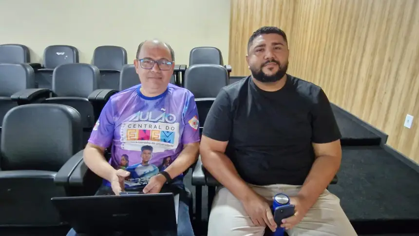 Professores de Matemática, Alexandre Freire e Glaucio Brasil 