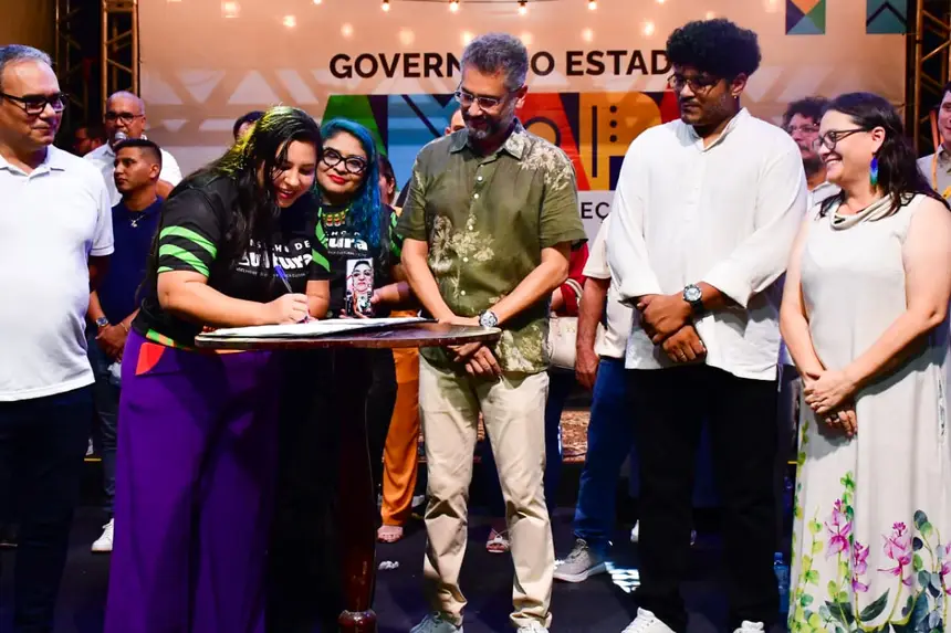  <div class='credito_fotos'>Foto: Max Renê/GEA &nbsp;&nbsp;|&nbsp;&nbsp; <a href='/midias/2026/originais/20260420101249-GF00017086-F00221480.webp' download><i class='fa-solid fa-download'></i> Download</a></div>