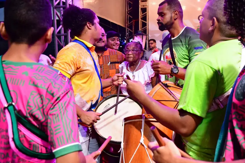  <div class='credito_fotos'>Foto: Max Renê/GEA &nbsp;&nbsp;|&nbsp;&nbsp; <a href='/midias/2026/originais/20260420101258-GF00017086-F00221493.webp' download><i class='fa-solid fa-download'></i> Download</a></div>