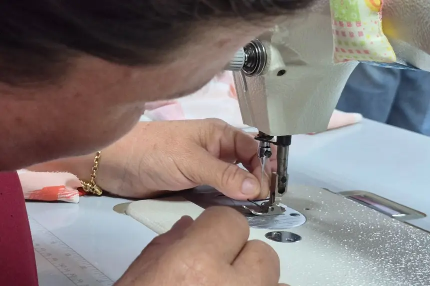 Uso de linhas e fiação da agulha na máquina, uma observação importante 