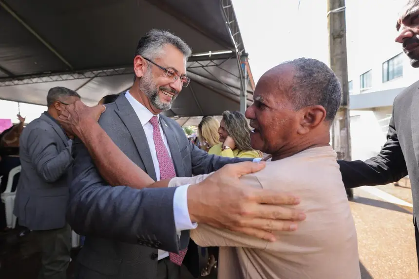  <div class='credito_fotos'>Foto: Ruan Alves / GEA &nbsp;&nbsp;|&nbsp;&nbsp; <a href='/midias/2026/originais/20260504132638-GF00017123-F00222561.webp' download><i class='fa-solid fa-download'></i> Download</a></div>