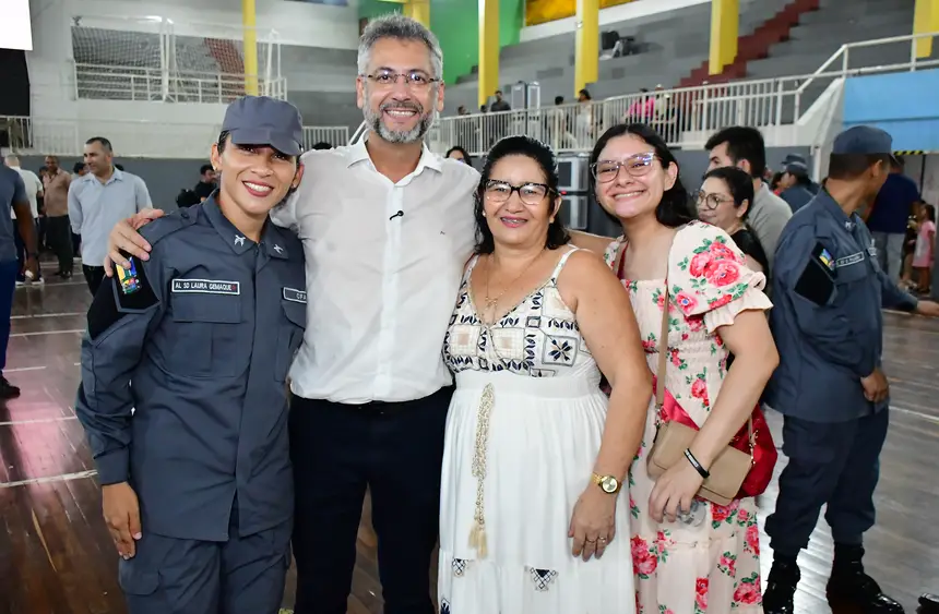  <div class='credito_fotos'>Foto: Max Renê/GEA &nbsp;&nbsp;|&nbsp;&nbsp; <a href='/midias/2026/originais/20260506101421-GF00017124-F00222598.webp' download><i class='fa-solid fa-download'></i> Download</a></div>