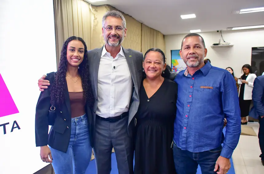  <div class='credito_fotos'>Foto: Max Renê/GEA &nbsp;&nbsp;|&nbsp;&nbsp; <a href='/midias/2026/originais/20260513085319-GF00017140-F00222956.webp' download><i class='fa-solid fa-download'></i> Download</a></div>