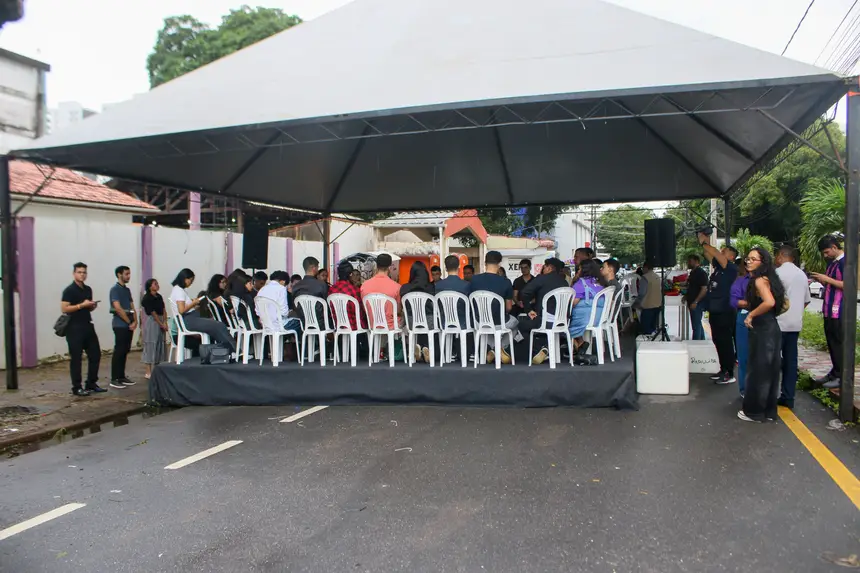A coordenação do evento montou uma tenda na Avenida Iracema Carvão Nunes para atender aos participantes