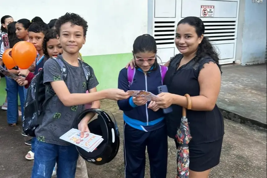 Uma das atividades é a panfletagem