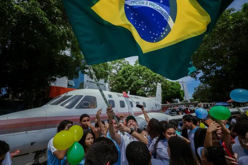  <div class='credito_fotos'>Foto: Ruan Alves / GEA &nbsp;&nbsp;|&nbsp;&nbsp; <a href='/midias/2026/originais/20260522093546-GF00017155-F00223304.webp' download><i class='fa-solid fa-download'></i> Download</a></div>