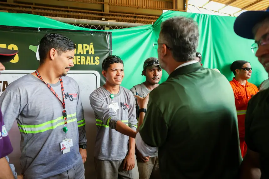 Sorrisos e reencontros marcam a chegada dos trabalhadores à nova fase da Amapá Minerals