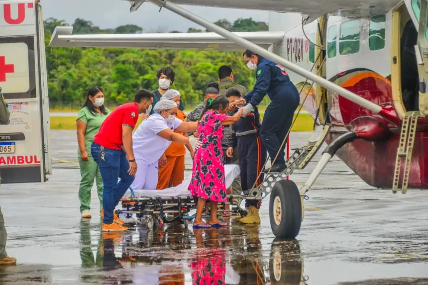 Transferência aeromédica de três pacientes do município de Oiapoque para Macapá.