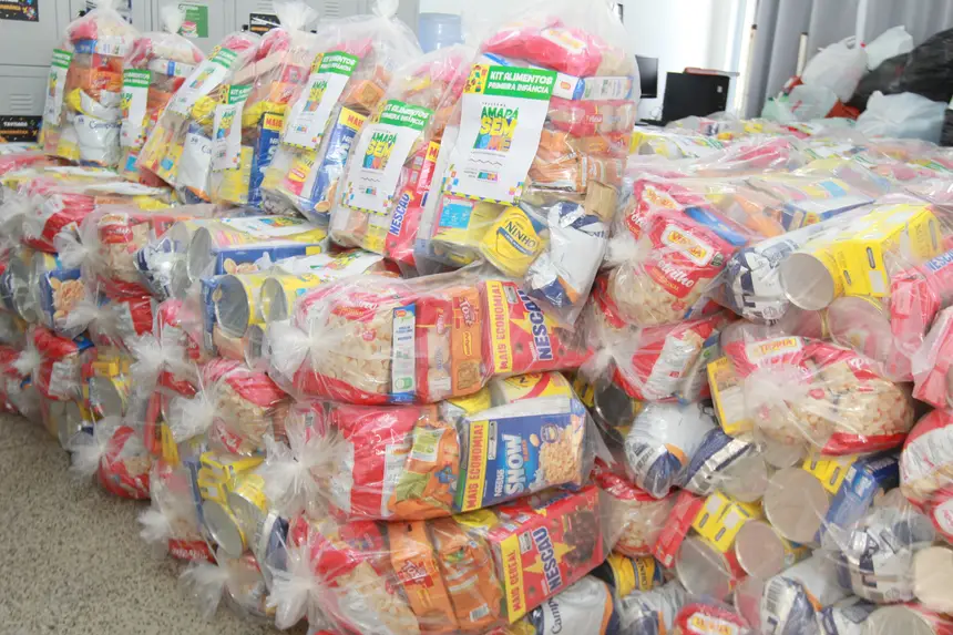 Foram entregue 500 kits de alimentos para primeira infância, atendendo crianças de 0 a 6 anos.