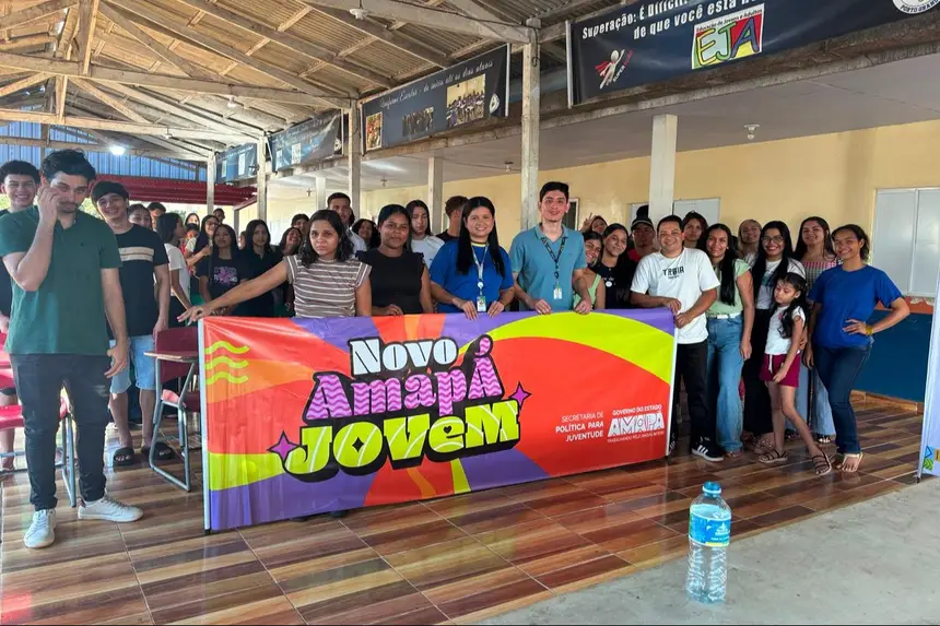 Aula magna em Porto Grande na Escola Acre. 