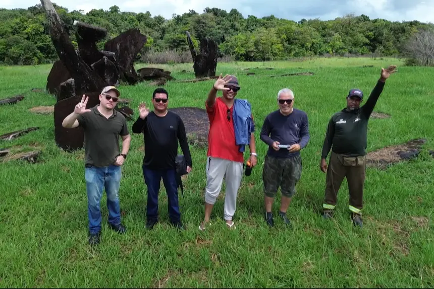 11 de maio visita ao Megalítico para fazer o arquivo com apoio do IPHAN e o NuParq, Núcleo de Arqueologia do Iepa