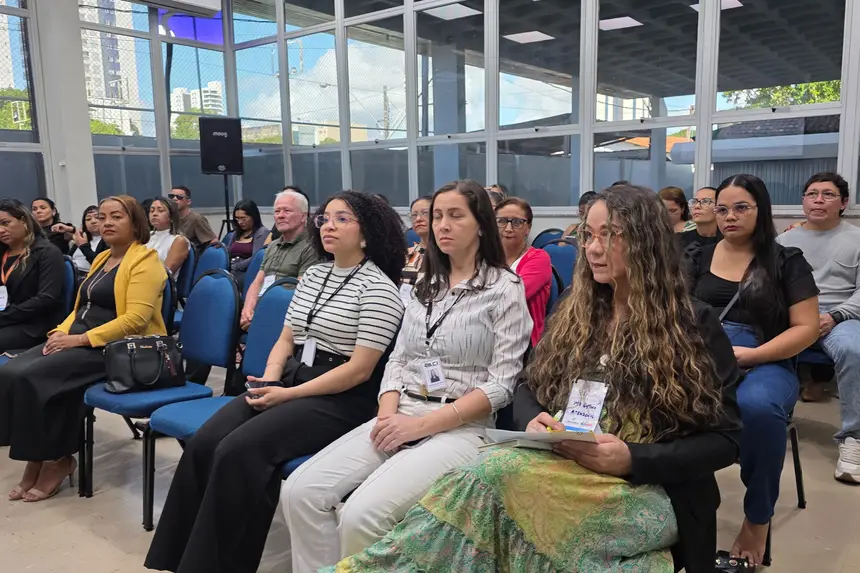 A capacitação reuniu os atendentes responsáveis pelo acolhimento nas salas TEAcolho das unidades dos Super Fácil
