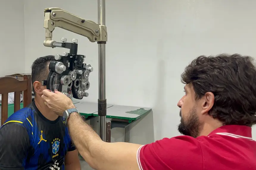 Consultas oftalmológicas são ofertadas no Programa Olhar do Futuro, em Laranjal do Jari
