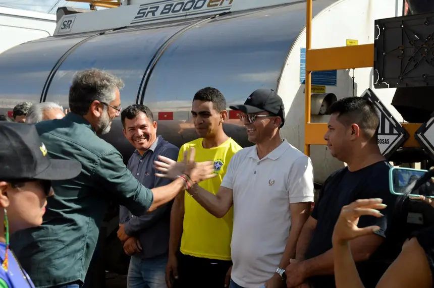  <div class='credito_fotos'>Foto: Jhon Martins/GEA &nbsp;&nbsp;|&nbsp;&nbsp; <a href='/midias/2026/originais/20260624102438-GF00017215-F00224965.webp' download><i class='fa-solid fa-download'></i> Download</a></div>