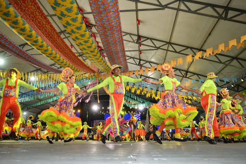 Quadrilha transformou a arena em um grande palco de celebração da cultura popular.