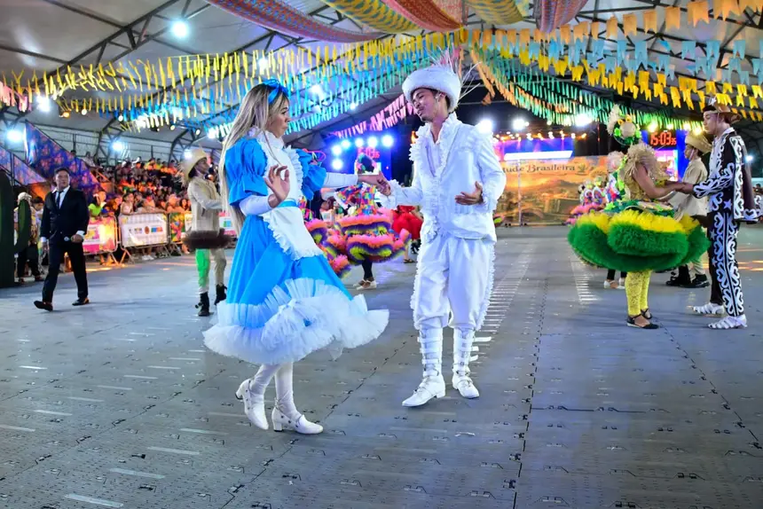 Juventude Brasileira contou a história lúdica de "Alice no Sertão das Maravilhas"