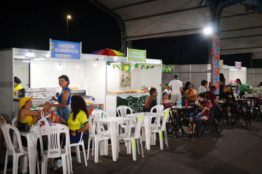 Praça de alimentação 