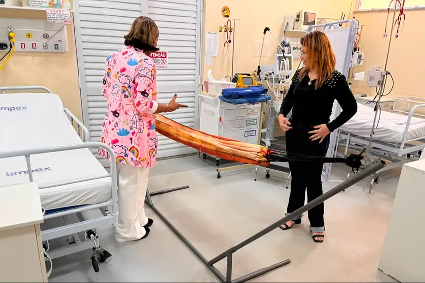 A iniciativa busca tornar a internação menos traumática e mais próxima da realidade vivida pelas famílias