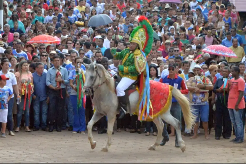 Em 2016, Francinei fez os juramentos e as evoluções como Figura de São Tiago e integra a Cavalaria desde então