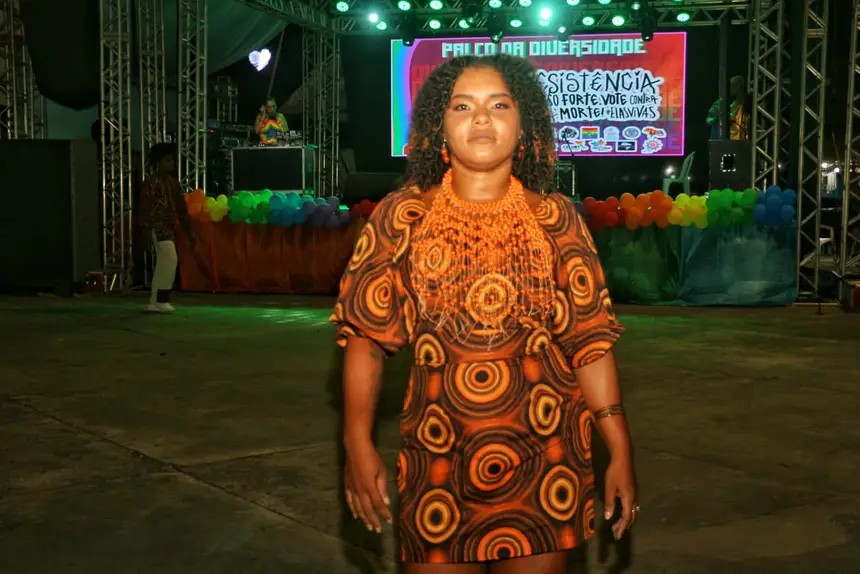 Modelo e moda afro