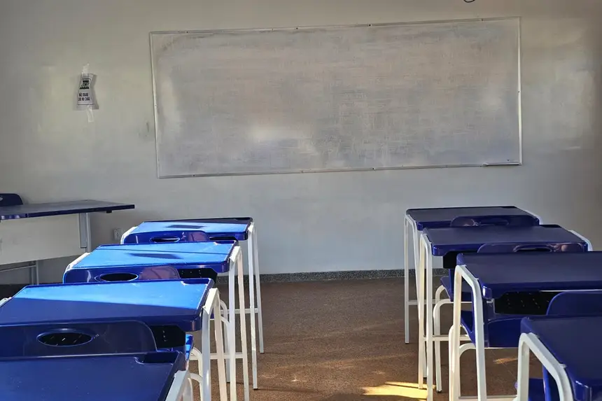 As escolas contam com salas totalmente novas e climatizadas