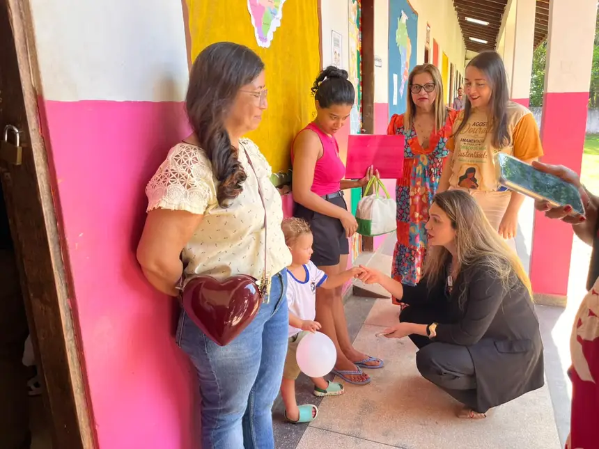 Secretária adjunta de Assistência à Saúde, Macelir Kobayashi, acompanhou atividades durante a manhã na Escola Quilombola Lagoa dos Índios
