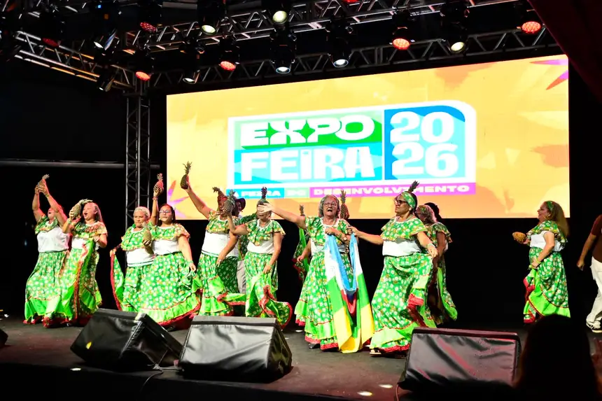  Grupo de dança Idade Feliz