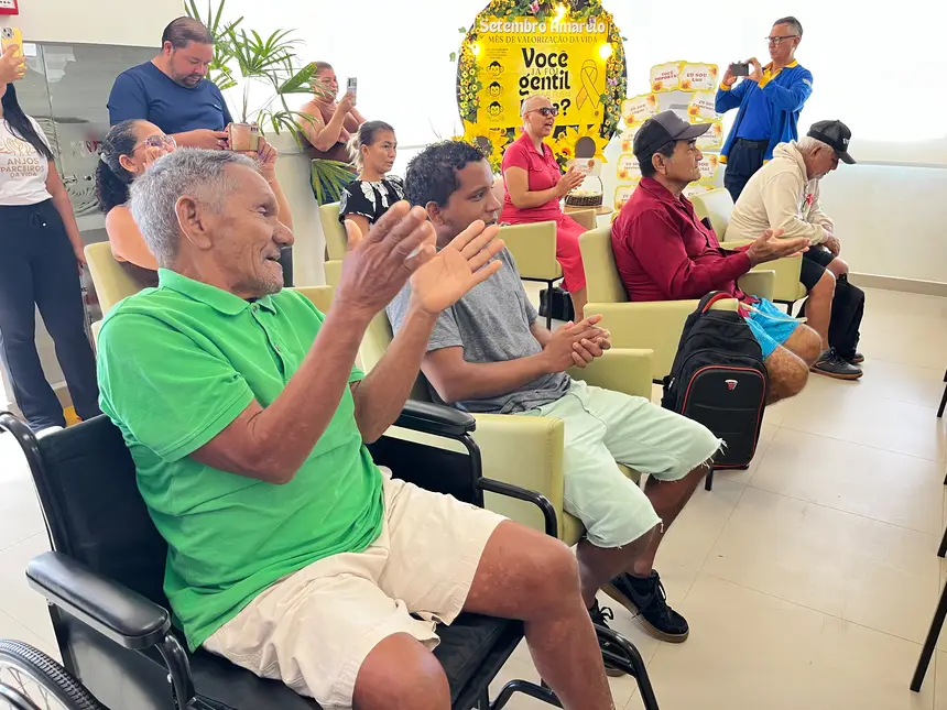 A proposta foi promover bem-estar, fortalecer a autoestima dos pacientes e valorizar os familiares que acompanham o tratamento