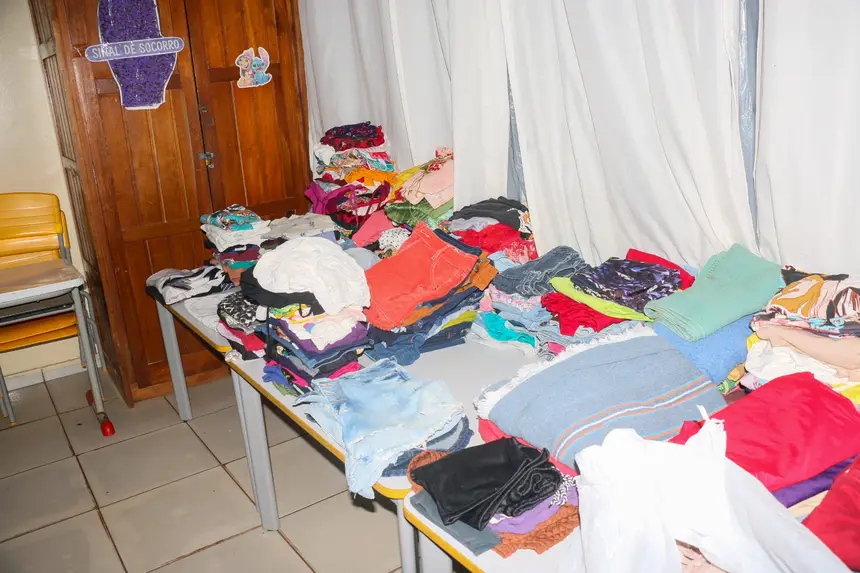Moradotres de vários bairro de Santana estão colaborando com doação de produtos diversos