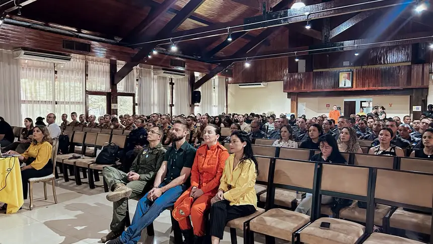  <div class='credito_fotos'>Foto: Nayana Magalhães/GEA &nbsp;&nbsp;|&nbsp;&nbsp; <a href='/midias/2026/originais/20261001135923-GF00017452-F00231251.webp' download><i class='fa-solid fa-download'></i> Download</a></div>