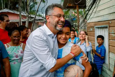 notícia: Governador Clécio inspeciona serviços executados Ponte Firme na Passarela do Apertadinho, em Macapá