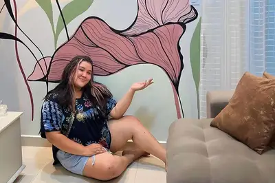 notícia: ‘Quando me chamaram novamente para concluir o restante do hospital, fiquei muito emocionada’, conta artista que assina pintura decorativa do novo HCA