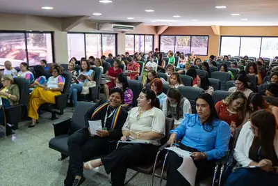 notícia: Governo do Amapá capacita servidores para humanizar atendimento às mulheres em todo o estado