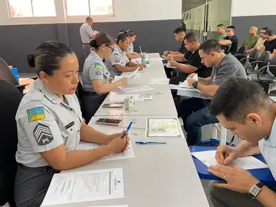 notícia: Governo do Amapá realiza fase documental do concurso para Oficiais Combatentes da PM-AP após 15 anos