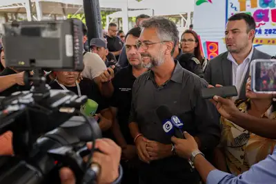 notícia: ‘Para assegurar que seja a folia da alegria, da diversão e do empreendedorismo', diz Clécio ao apresentar esquema de segurança do Carnaval 2026