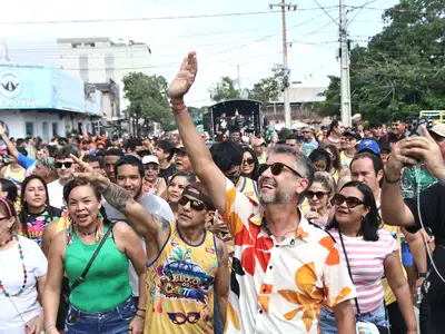 notícia: 'Uma Banda da alegria e da paz', celebra governador Clécio nos 61 anos do maior bloco de rua do Norte do Brasil