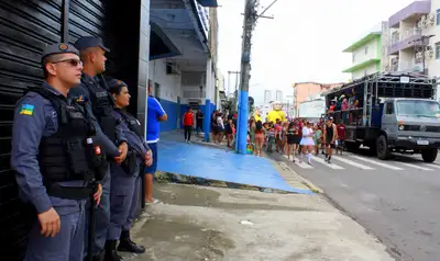 notícia: Com reforço de policiais, Governo do Amapá não registra ocorrências graves na passagem do bloco ‘A Banda’