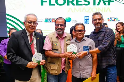 notícia: 'Hoje eu posso investir na minha plantação de açaí e cuidar melhor da minha terra', comemora agricultor beneficiado pelo Floresta+ no Amapá 