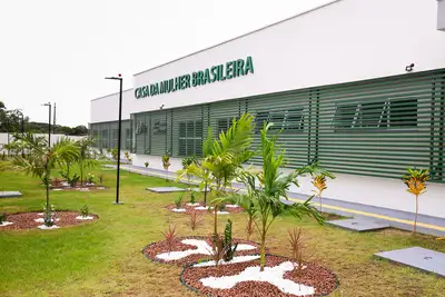 notícia: Governador Clécio faz visita técnica com a imprensa na Casa da Mulher Brasileira no Amapá: 'Porta única, preparada para acolher esta mulher'
