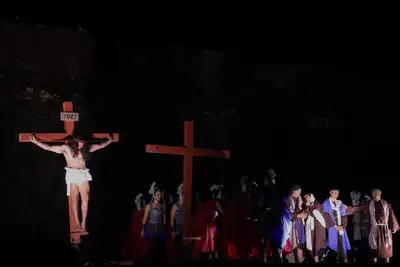 notícia: 'Uma Cruz para Jesus' abre programação e reforça tradição de 47 anos na Semana Santa do Amapá