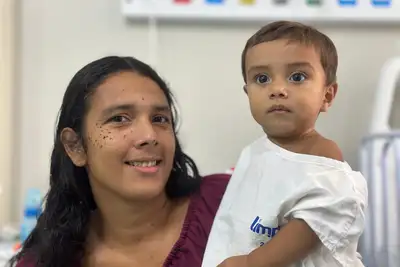 notícia: 'Aqui cuidam dele com atenção o tempo todo', diz mãe de paciente sobre atendimento no novo Hospital da Criança e do Adolescente
